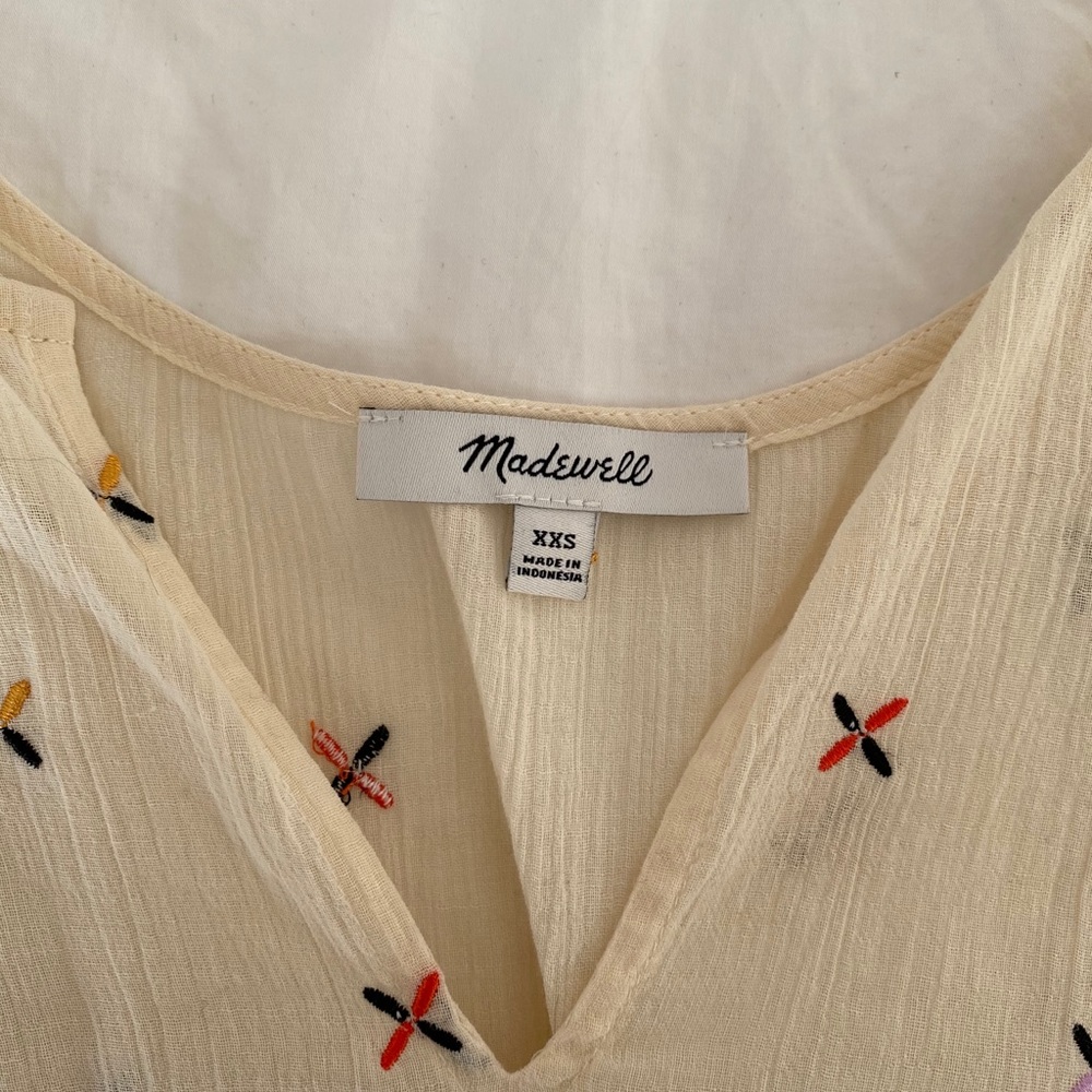 Madewell creme top with embroidery detailing